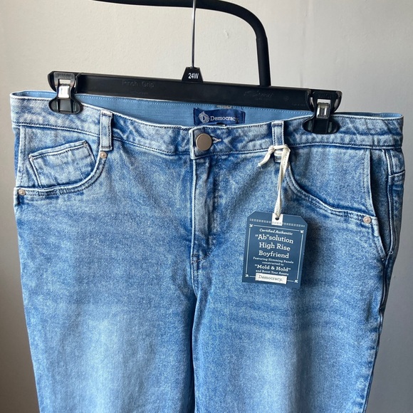 Democracy absolution high rise boyfriend jean slimming panels Denim Jean 14P - Picture 9 of 17